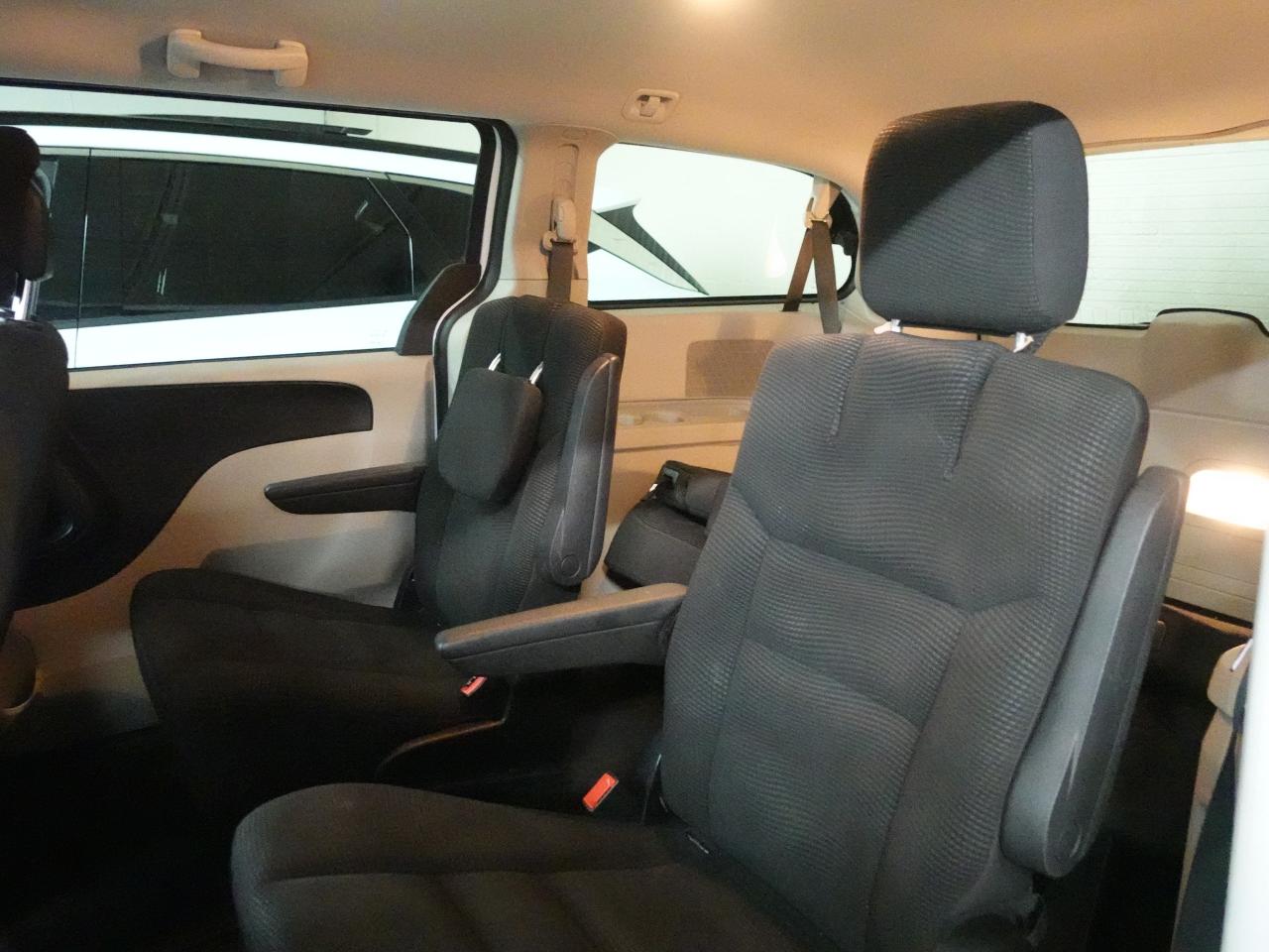 2020 Dodge Grand Caravan SXT | Navigation | StowGo | Backup Cam | Bluetooth