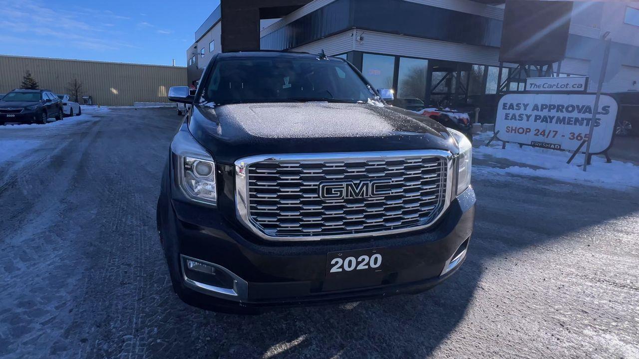 2020 GMC Yukon Denali 4X4, DVD PLAYER, 7 PASSENGER, LEATHER SEATS, RUNNING BOARDS, MOONROOF!! Photo2