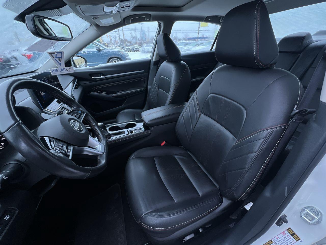 2023 Nissan Altima SR PREVIOUS DAILY RENTAL, AWD, MOONROOF, LEATHER SEATS, BACK UP CAM, CRUISE CONTROL, SIRIUS XM!! Photo2