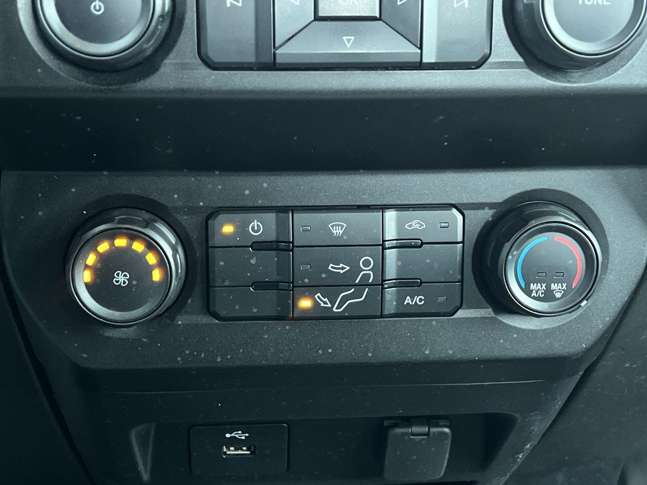 2021 Ford F-350 XL 4X4, RUNNING BOARDS, TRACTION CONTROL, SIRIUS XM!! Photo