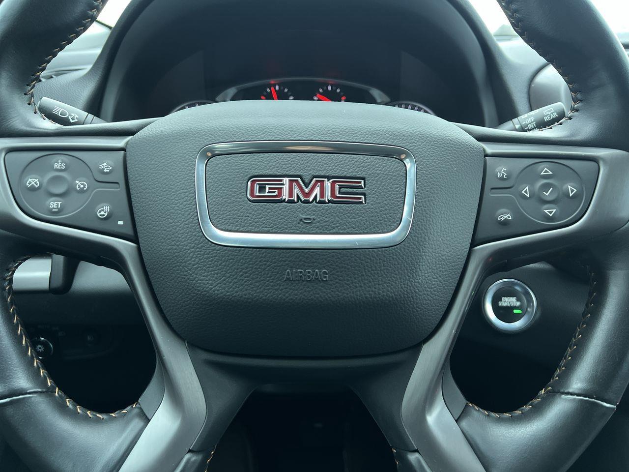 2022 GMC Terrain AT4 AWD, LEATHER SEATS, POWER LIFTGATE, CRUISE CONTROL, BACK UP CAM, SIRIUS XM!! Photo
