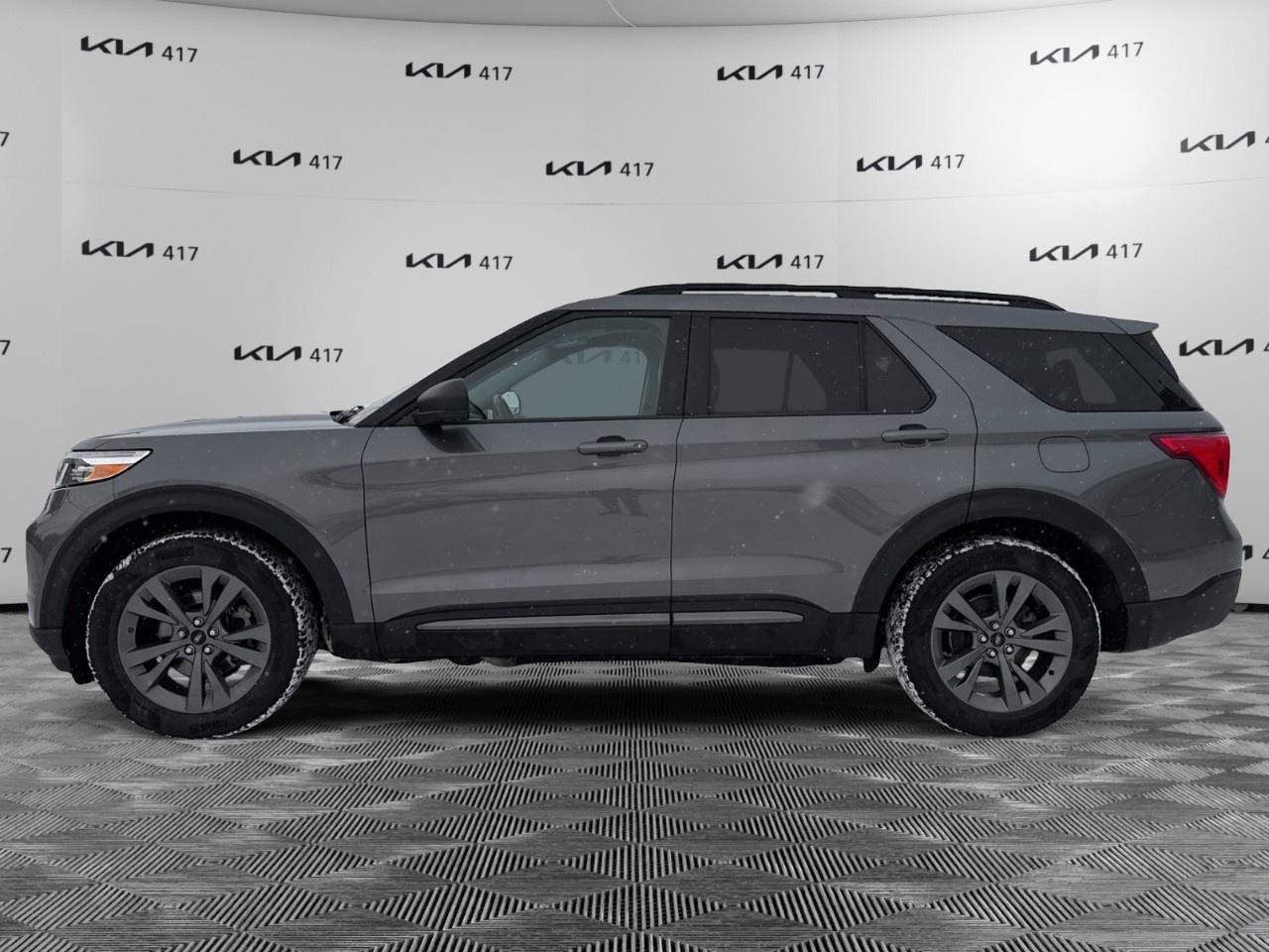 2021 Ford Explorer XLT 4WD Photo