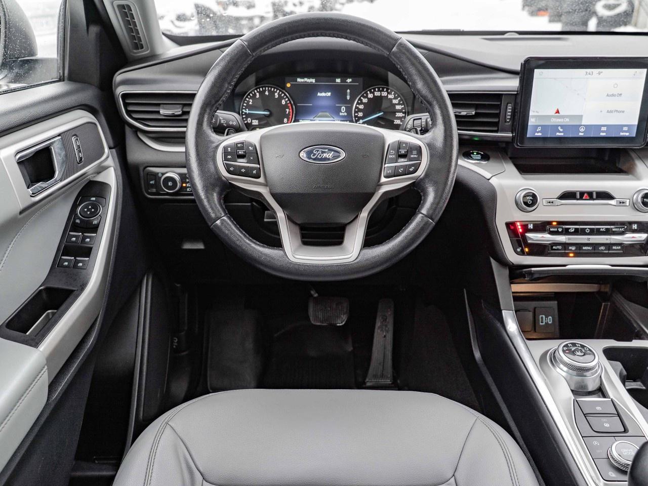 2021 Ford Explorer XLT 4WD Photo