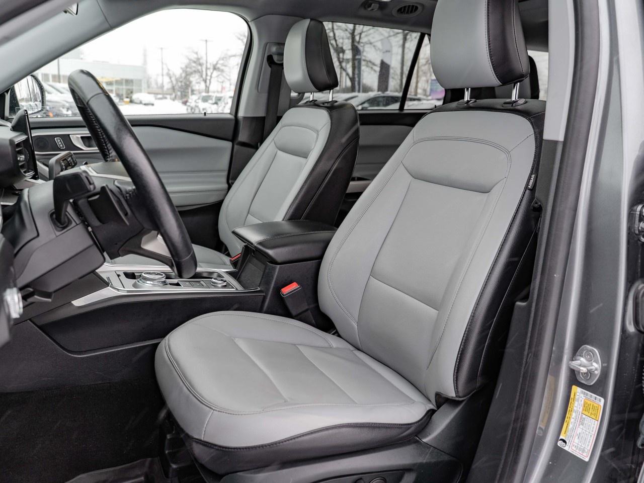 2021 Ford Explorer XLT 4WD Photo