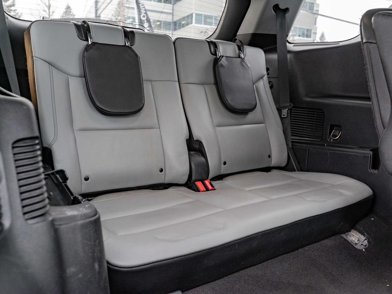 2021 Ford Explorer XLT 4WD Photo