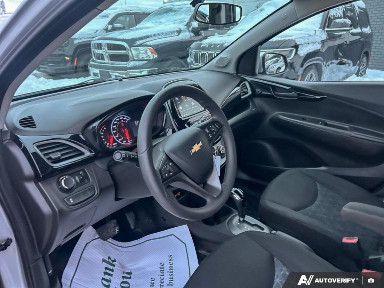 2019 Chevrolet Spark LT / BLUETOOTH / CRUISE / PWR OPTIONS / AUTO Photo