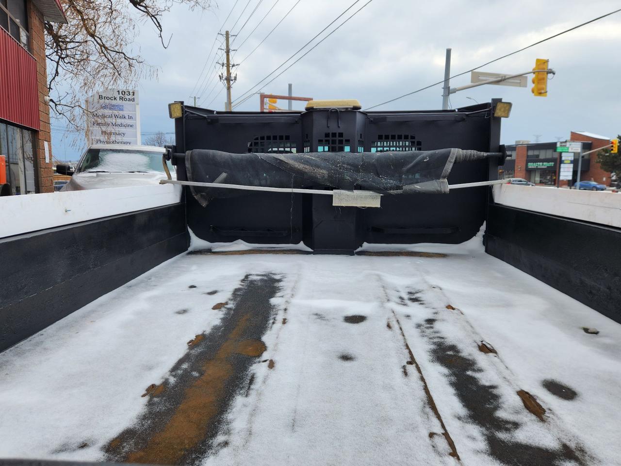 2016 Ford SUPER DUTY F-550 DRW XL SUPER DUTY F-550 WITH DUMP BED Photo