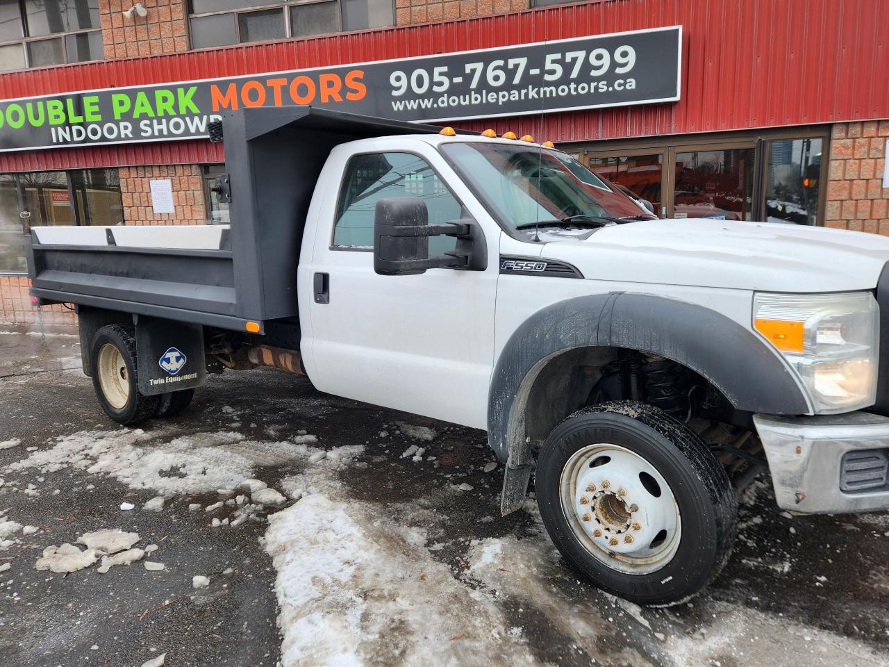 2016 Ford SUPER DUTY F-550 DRW XL SUPER DUTY F-550 WITH DUMP BED Photo