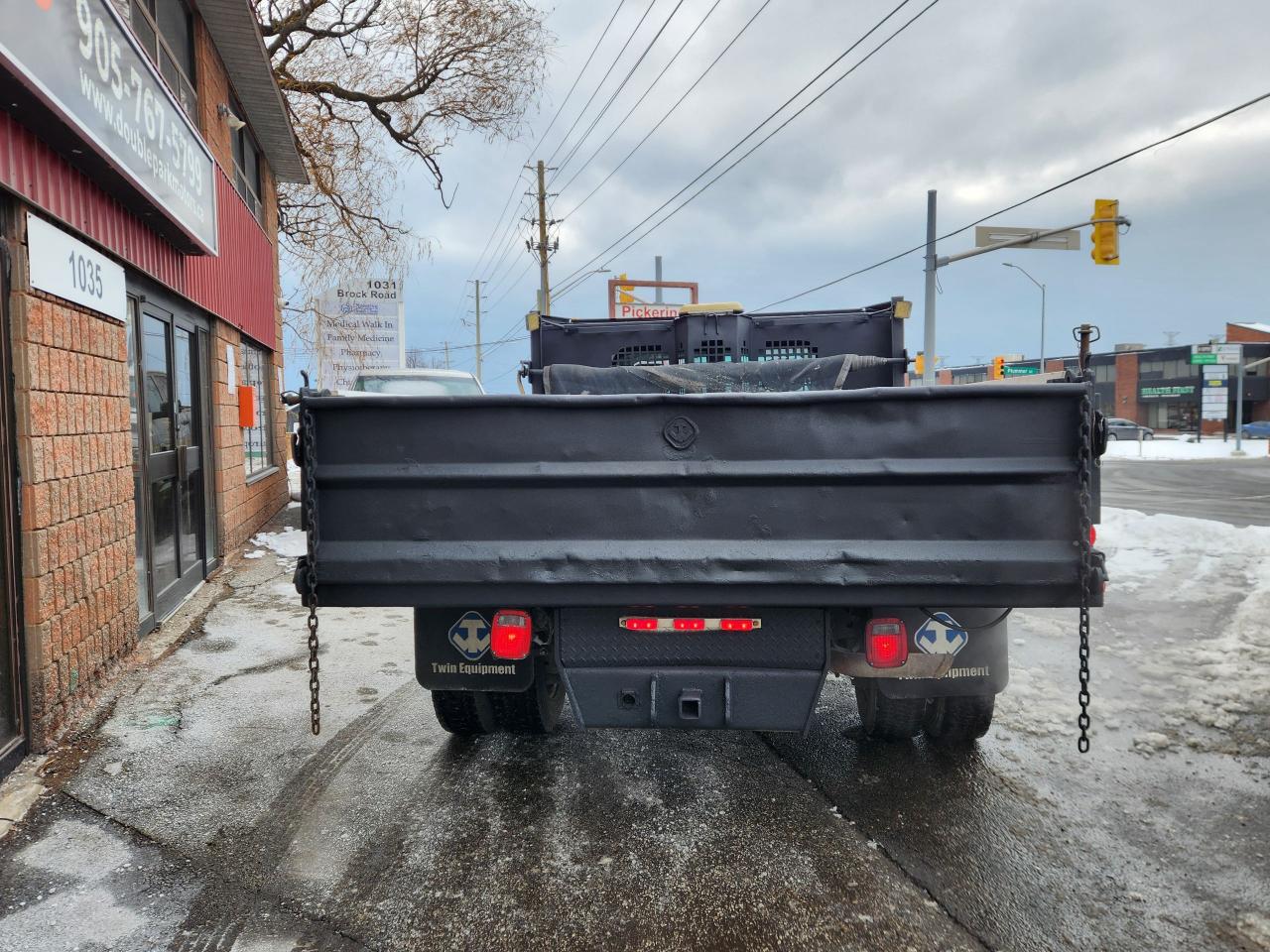 2016 Ford SUPER DUTY F-550 DRW XL SUPER DUTY F-550 WITH DUMP BED Photo