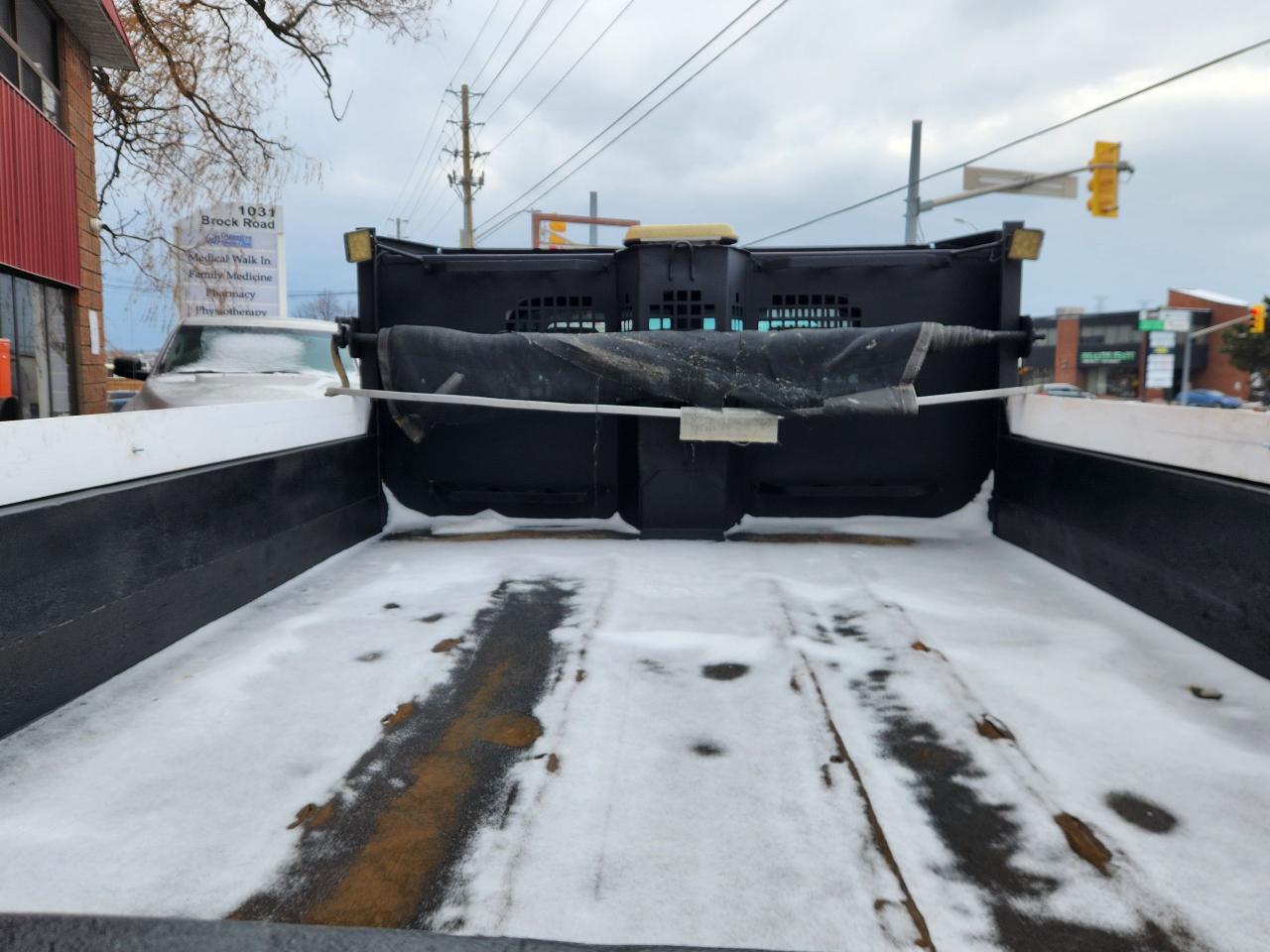 2016 Ford SUPER DUTY F-550 DRW XL SUPER DUTY F-550 WITH DUMP BED Photo