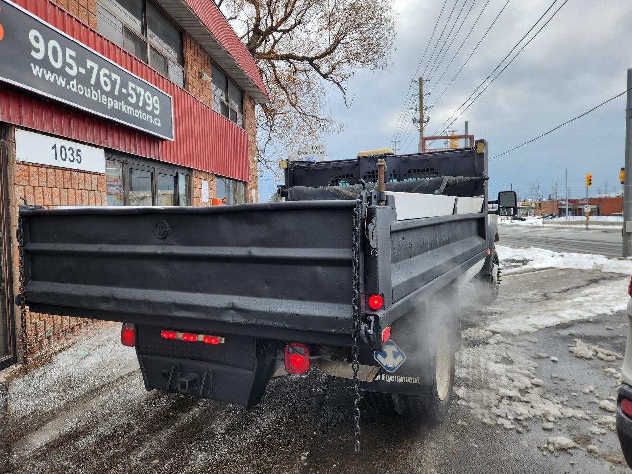 2016 Ford SUPER DUTY F-550 DRW XL SUPER DUTY F-550 WITH DUMP BED Photo