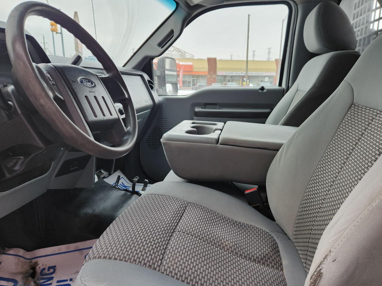 2016 Ford SUPER DUTY F-550 DRW XL SUPER DUTY F-550 WITH DUMP BED Photo