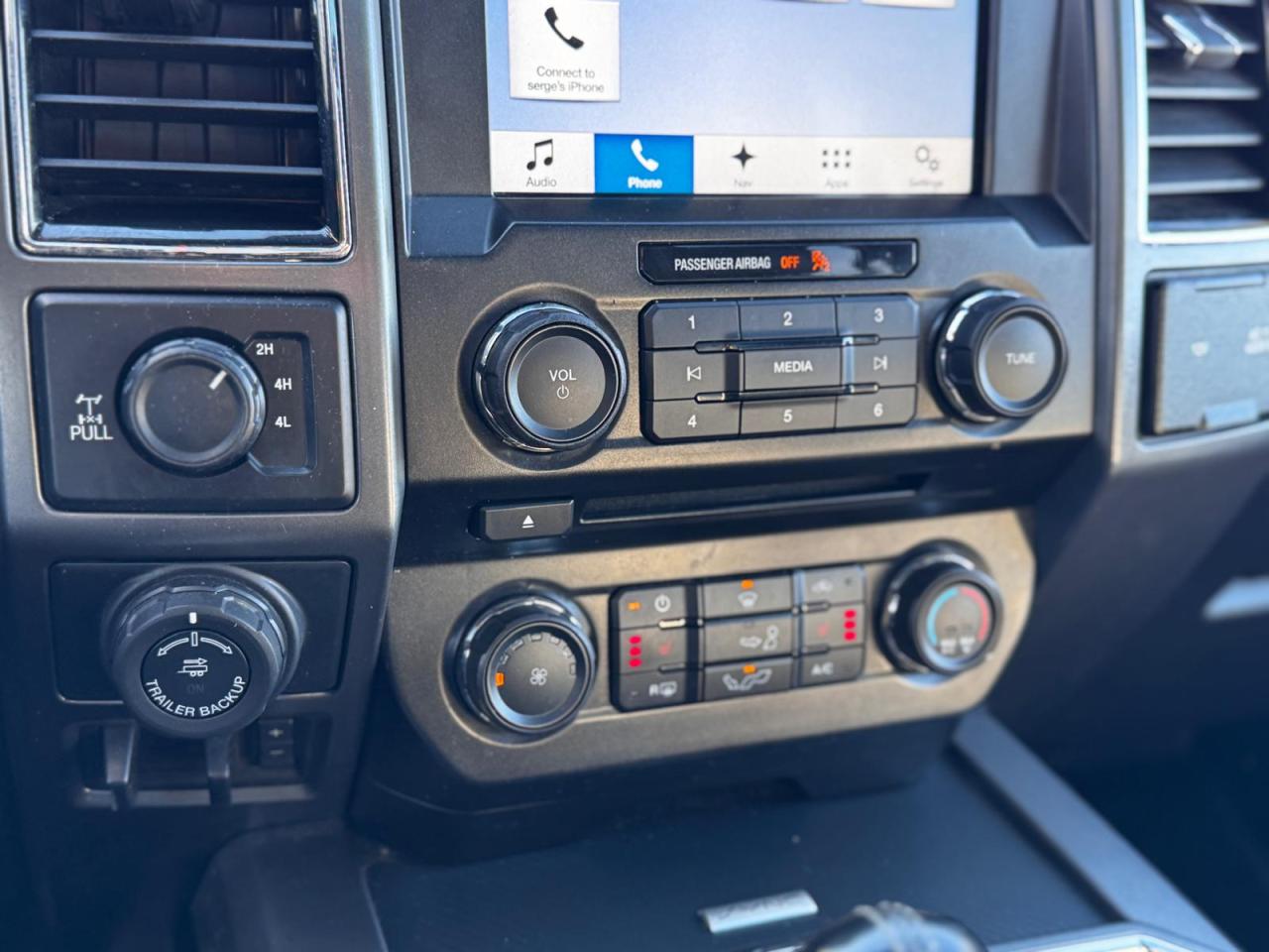 2018 Ford F-150 LOW KM XLT WITH LEATEHR NO ACCIDENT SAFETY 5.0L - Photo #20