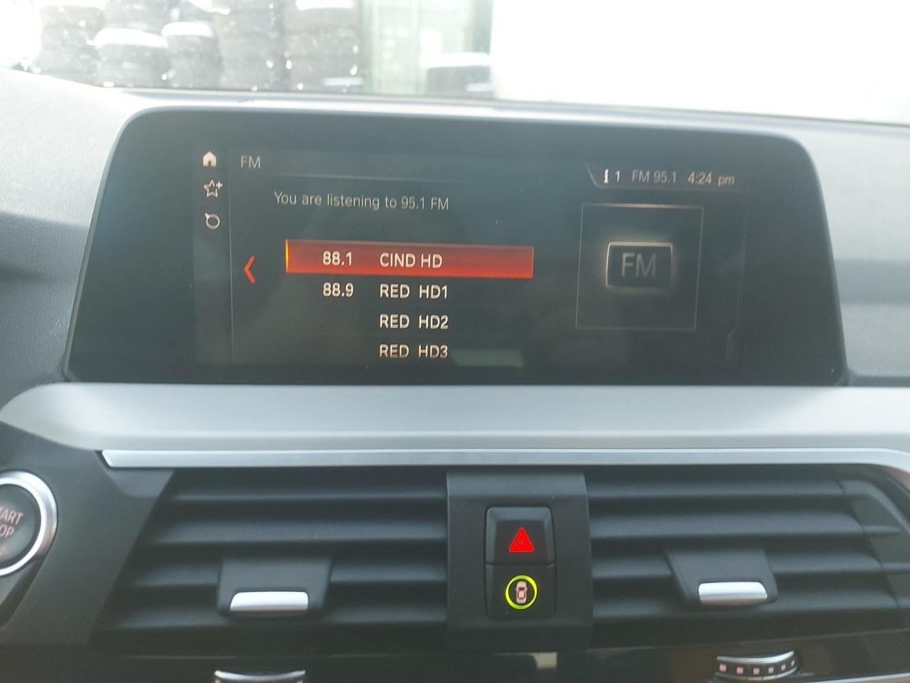 2021 BMW X3 xDrive30i Photo2