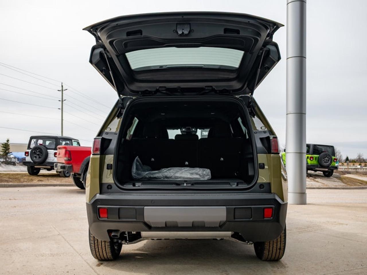 2026 Jeep Cherokee laredo Photo