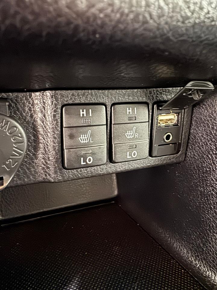2019 Toyota Corolla LE / HEATED SEATS / TOYOTA SAFETY - Photo #16