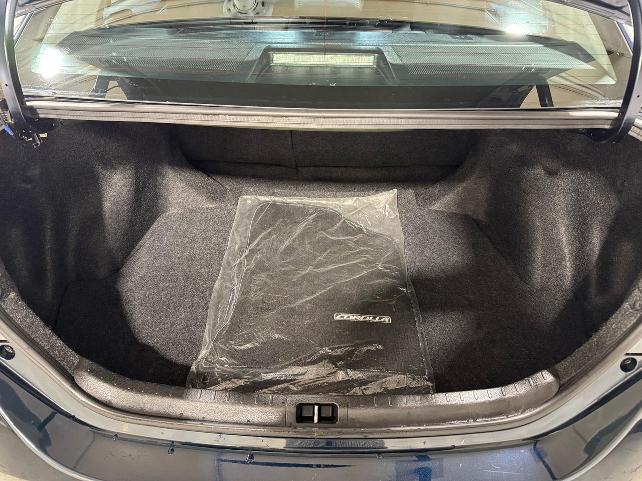2019 Toyota Corolla LE / HEATED SEATS / TOYOTA SAFETY - Photo #22