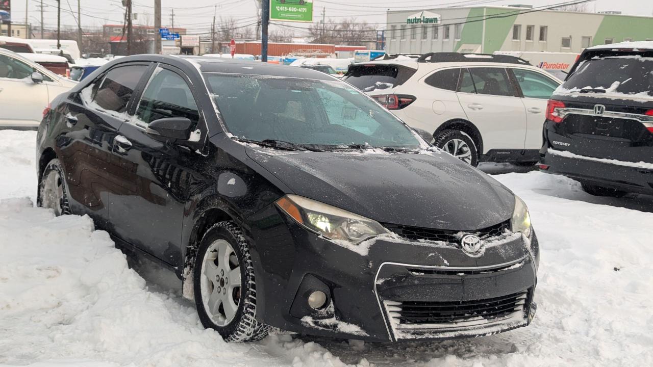2014 Toyota Corolla S Photo2