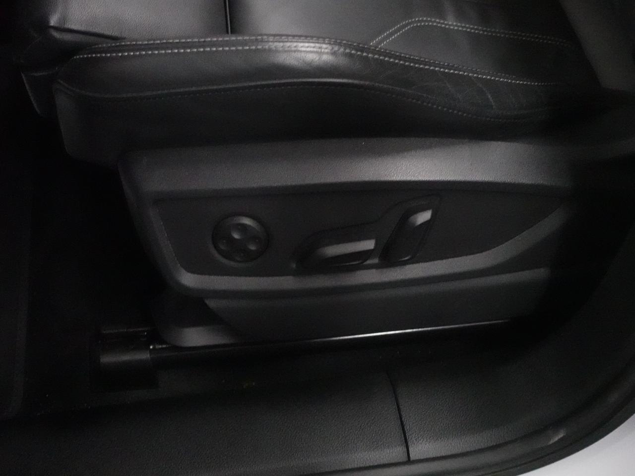 2023 Audi Q5 PROGRESIV S-Line AWD | BlackOptics | Nav | Sunroof Photo