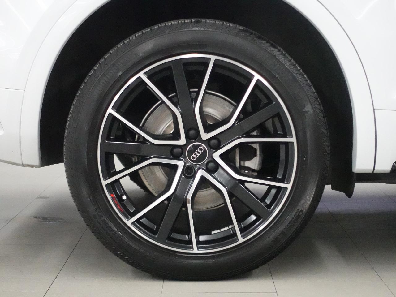 2023 Audi Q5 PROGRESIV S-Line AWD | BlackOptics | Nav | Sunroof Photo