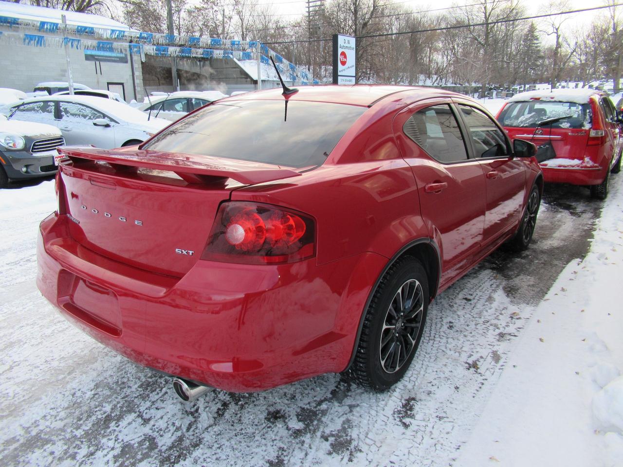 2012 Dodge Avenger SXT - Photo #2