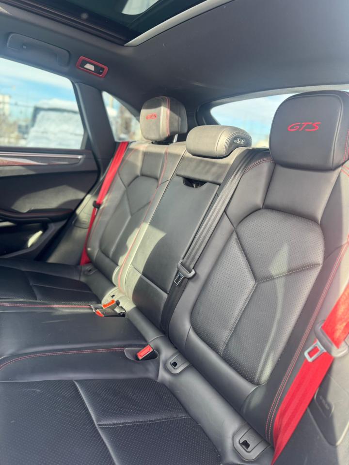 2017 Porsche Macan GTS - Photo #7
