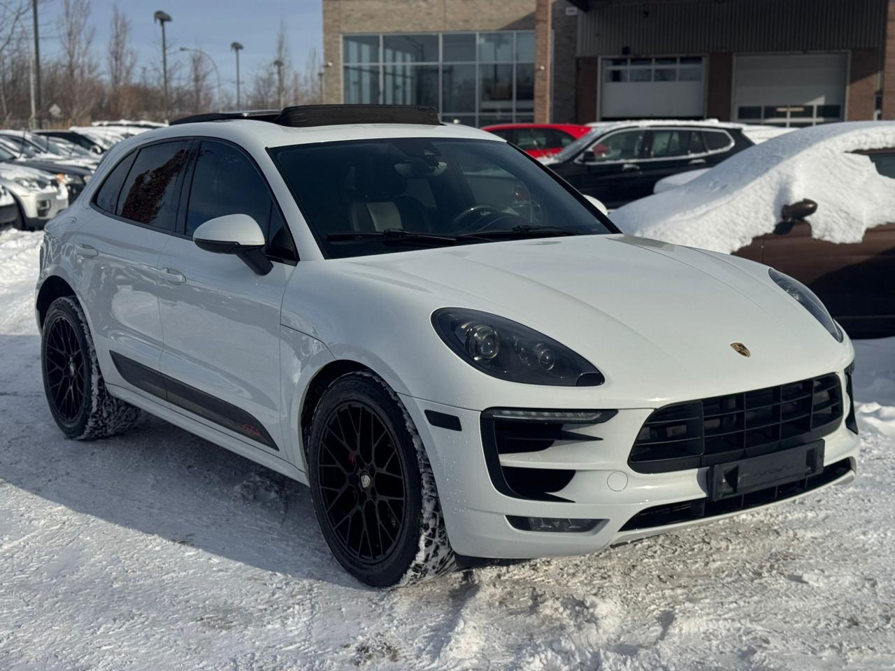 2017 Porsche Macan GTS - Photo #2