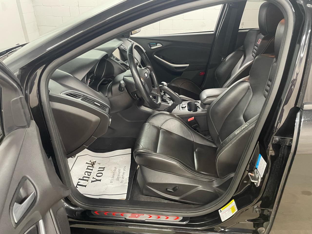 2013 Ford Focus 5dr HB ST Photo8