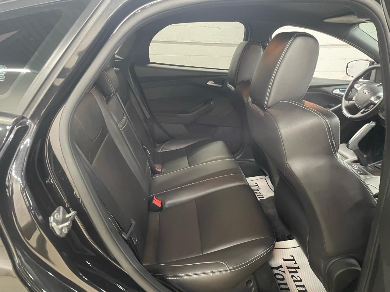 2013 Ford Focus 5dr HB ST Photo10