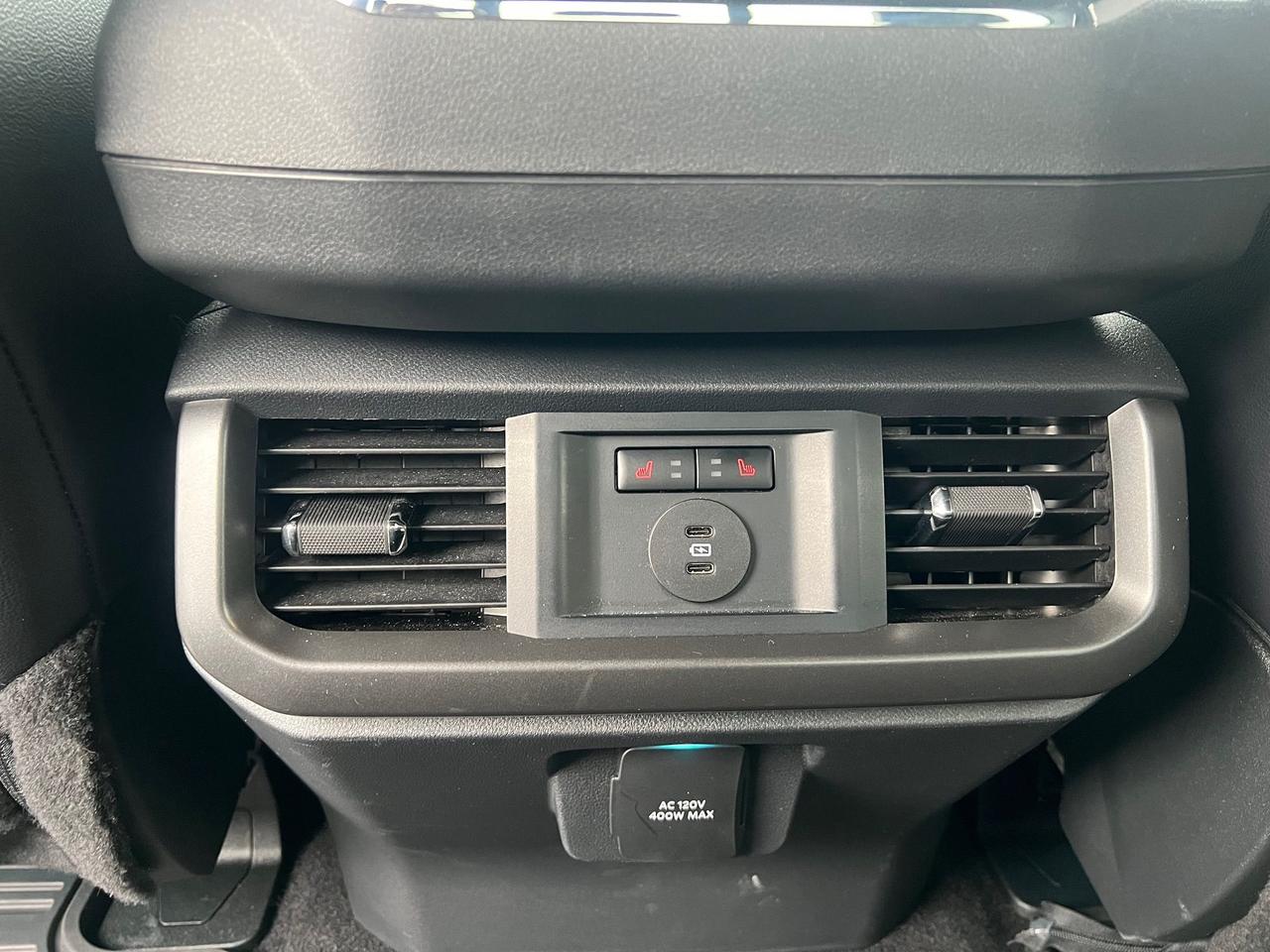 2025 Ford F-150 Lariat Photo