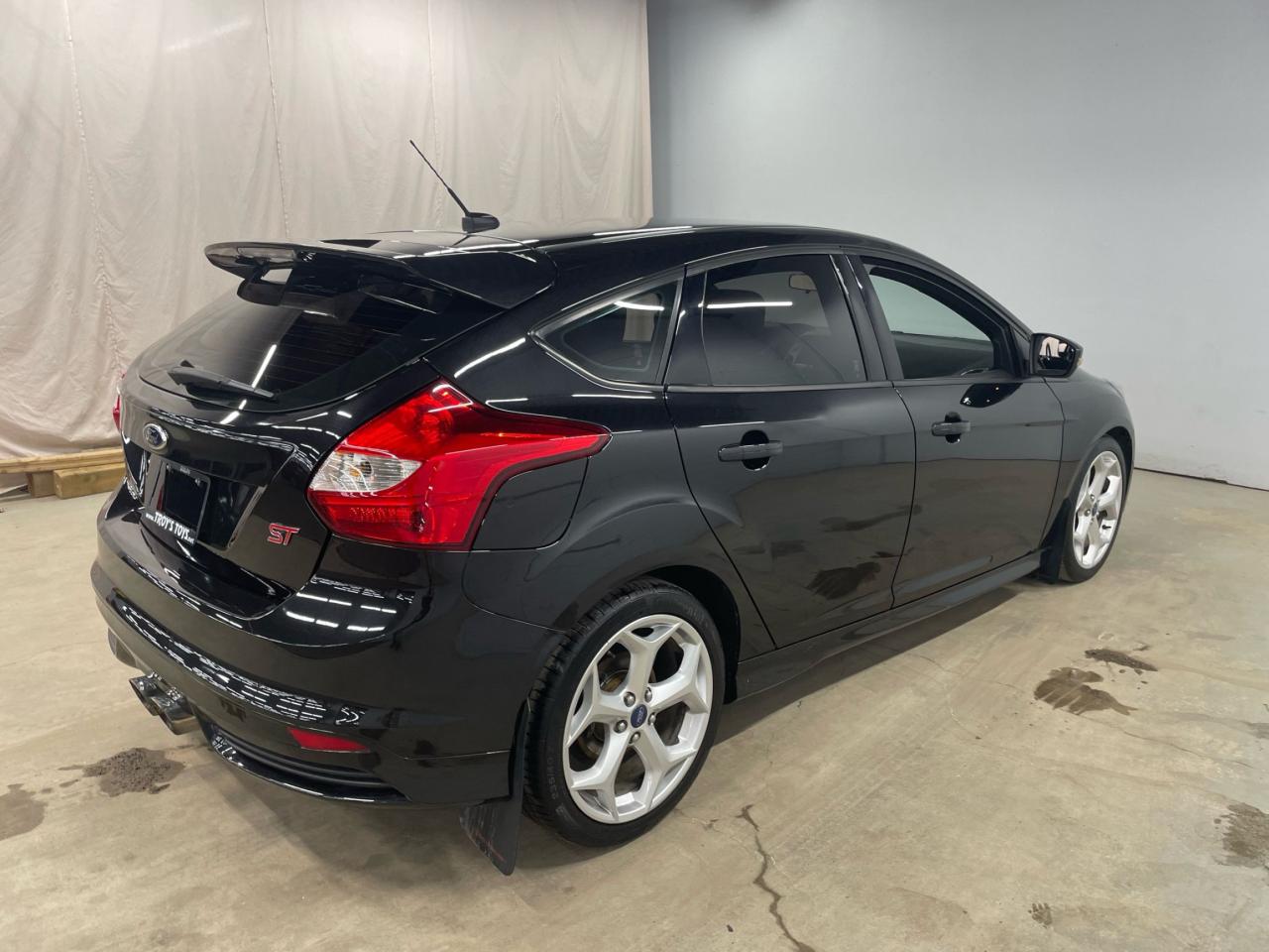 2013 Ford Focus 5dr HB ST