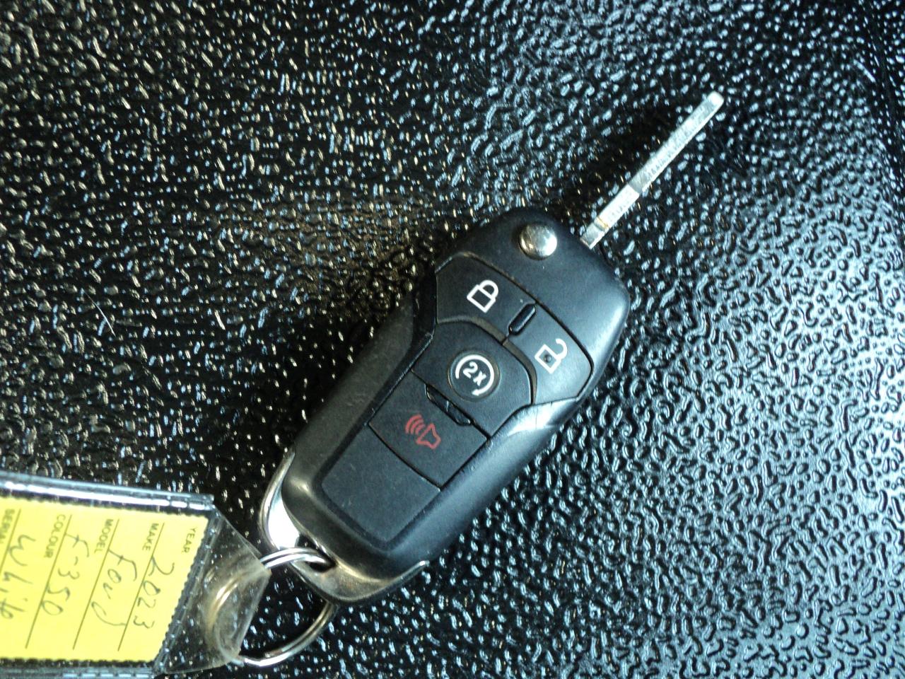 2023 Ford SUPER DUTY F-350 DRW XLT CrewCab 4WD 6.7L8cyl TurboDiesel 8' Box - Photo #41