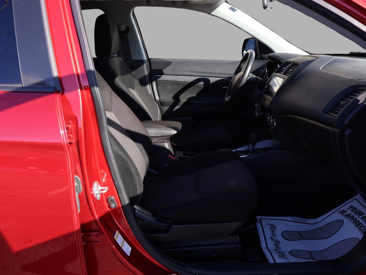 2018 Mitsubishi RVR SE 4WD CERTIFIED *ACCIDENT FREE* CAMERA BLUETOOTH HEATED SEATS CRUISE ALLOYS Photo