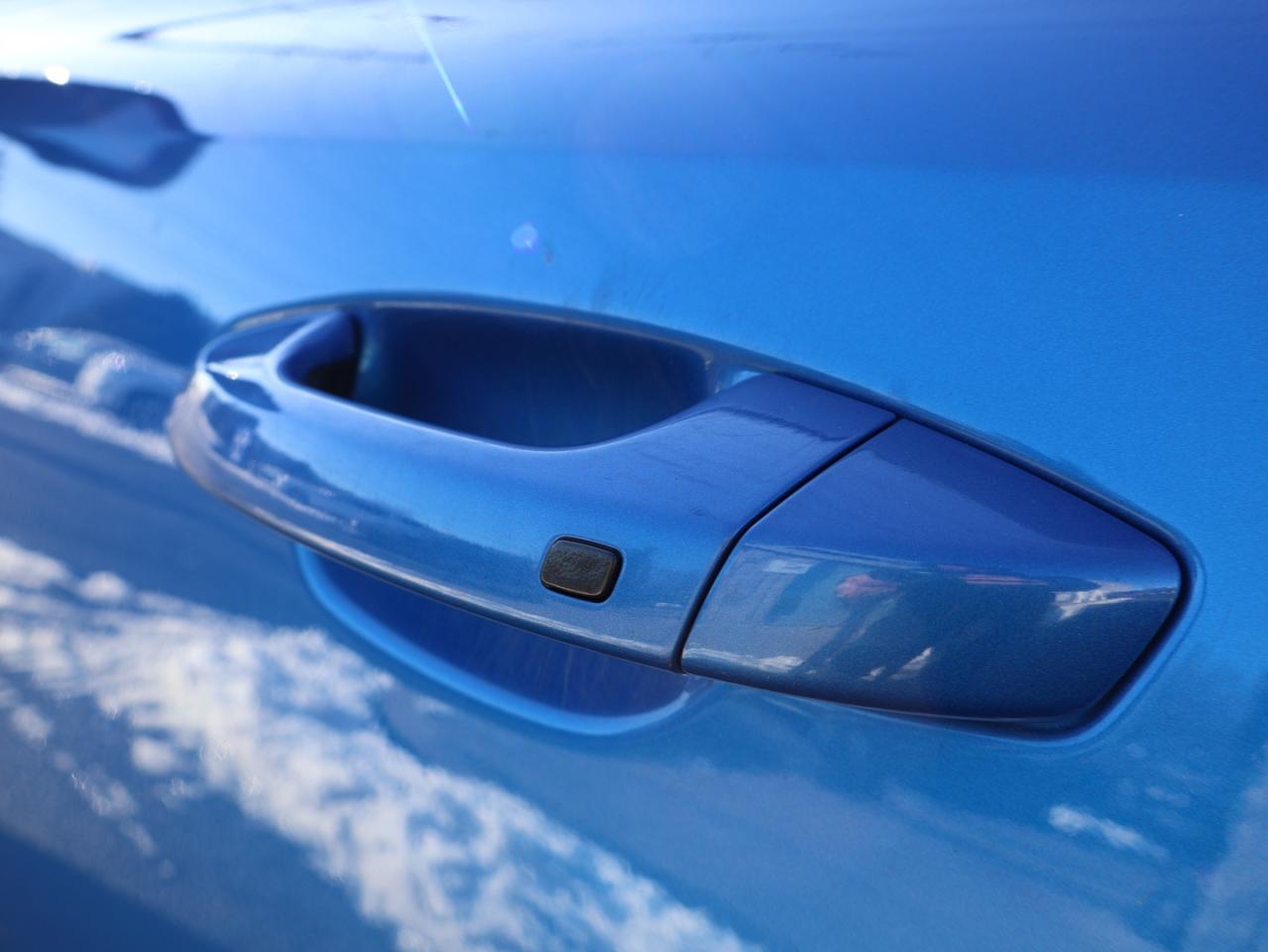 2018 Kia Stinger GT-LIMITED AWD CERTIFIED *KIA MAINTAIN* CAMERA NAV BLUETOOTH LEATHER HEATED SEATS PANO ROOF CRUISE ALLOYS Photo