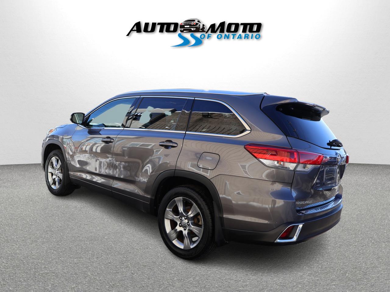 2017 Toyota Highlander LIMITED AWD CERTIFIED *TOYOTA MAINTAIN* CAMERA NAV BLUETOOTH LEATHER HEATED SEATS PANO ROOF CRUISE ALLOYS Photo