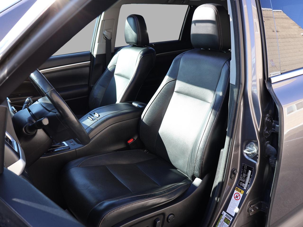 2017 Toyota Highlander LIMITED AWD CERTIFIED *TOYOTA MAINTAIN* CAMERA NAV BLUETOOTH LEATHER HEATED SEATS PANO ROOF CRUISE ALLOYS Photo