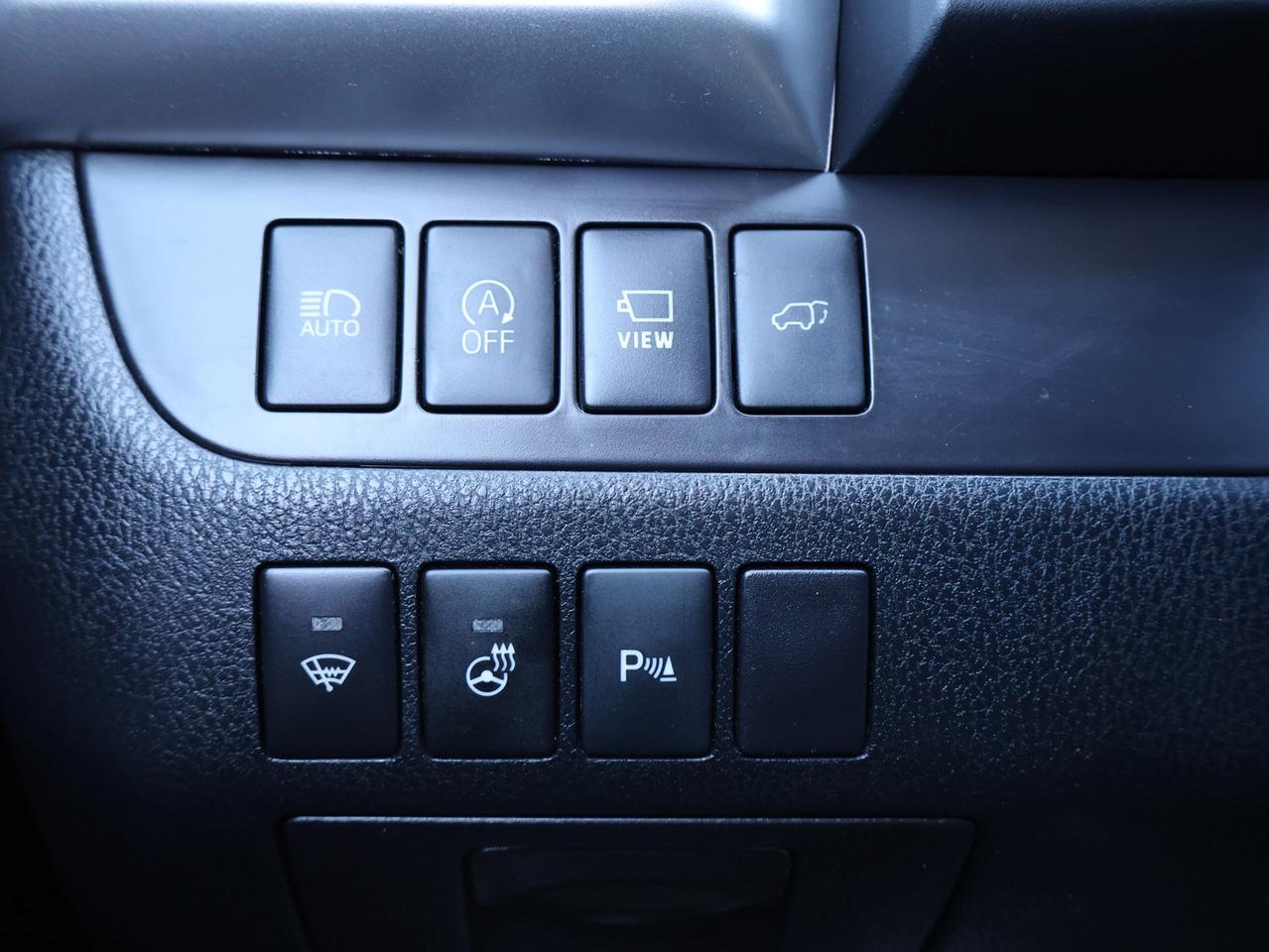 2017 Toyota Highlander LIMITED AWD CERTIFIED *TOYOTA MAINTAIN* CAMERA NAV BLUETOOTH LEATHER HEATED SEATS PANO ROOF CRUISE ALLOYS Photo