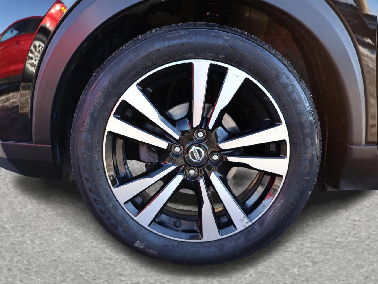 2019 Nissan Kicks SR CERTIFIED *1 OWNER*ACCIDENT FREE*NISSAN MAINTAIN* CAMERA BLUETOOTH LEATHER HEATED SEATS CRUISE ALLOYS Photo