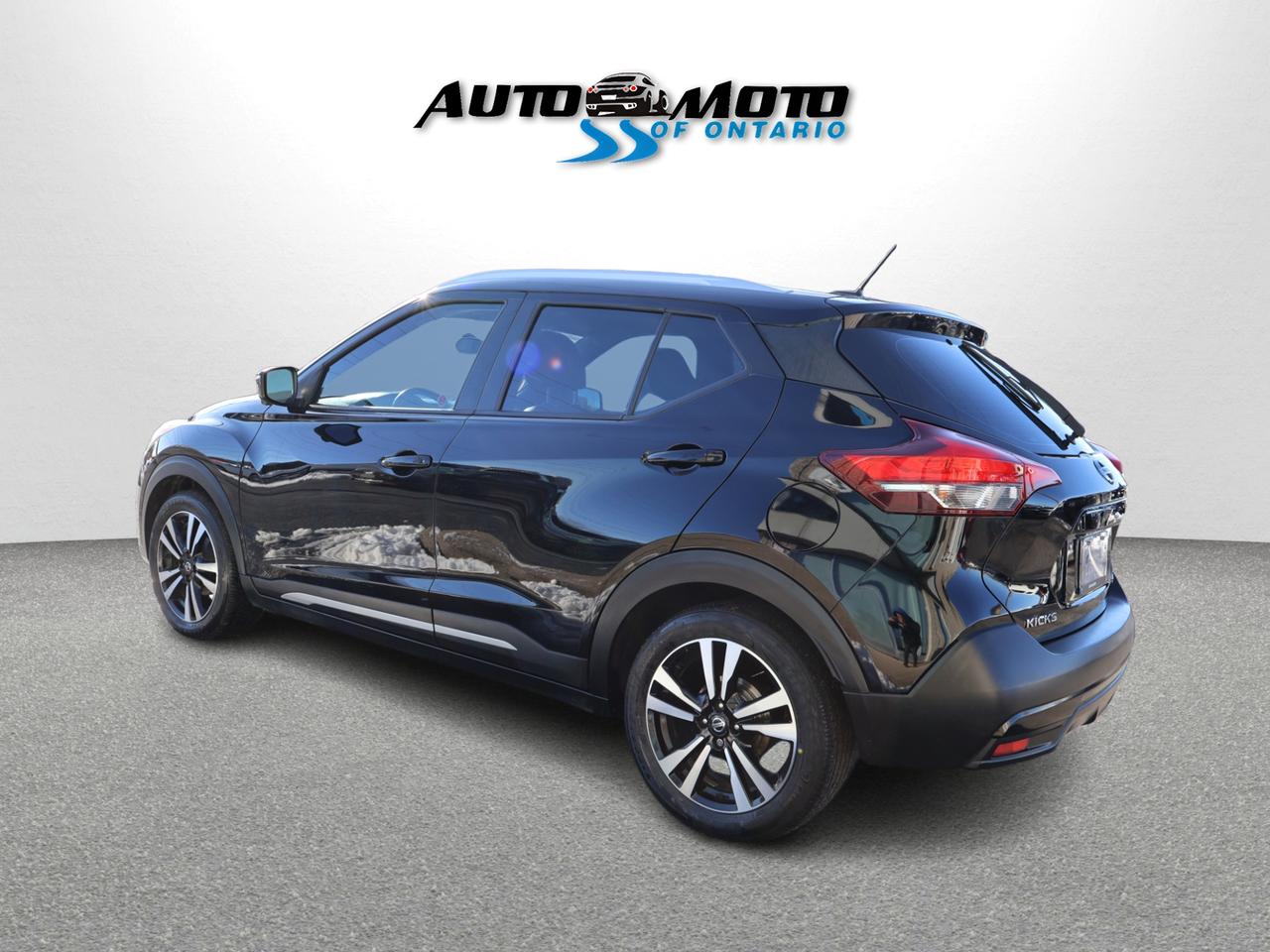 2019 Nissan Kicks SR CERTIFIED *1 OWNER*ACCIDENT FREE*NISSAN MAINTAIN* CAMERA BLUETOOTH LEATHER HEATED SEATS CRUISE ALLOYS Photo3