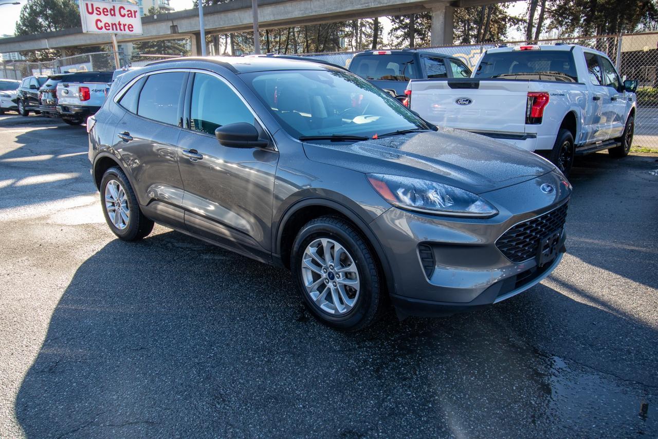 2022 Ford Escape SE AWD Photo4