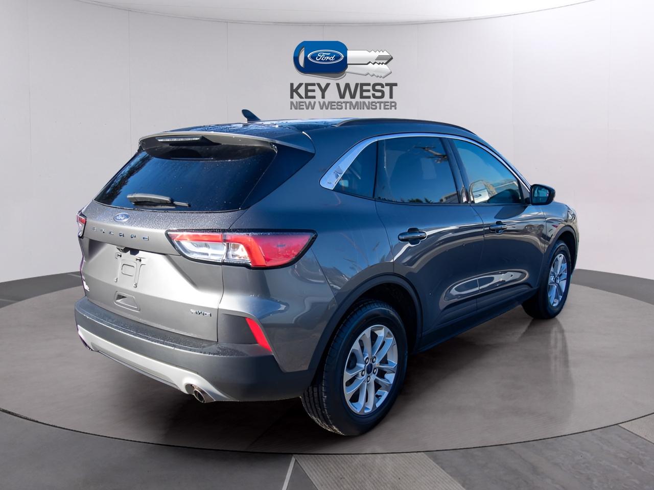 2022 Ford Escape SE AWD Photo4