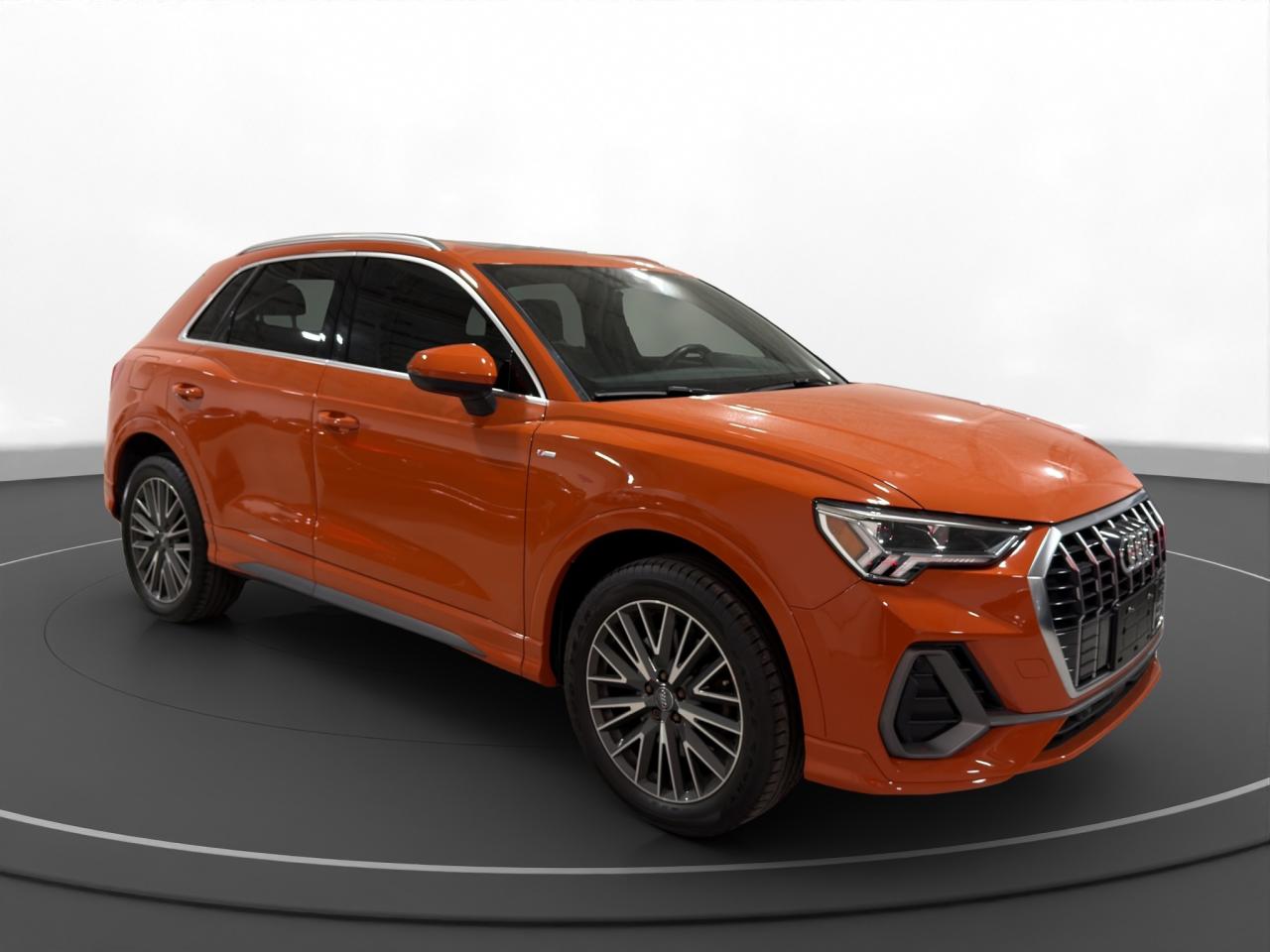 2019 Audi Q3 2.0 TFSI Quattro Technik Tiptronic Photo2