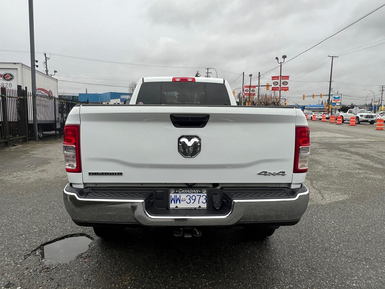 2023 RAM 3500 Big Horn 4x4 Crew Cab 8' Box Photo22