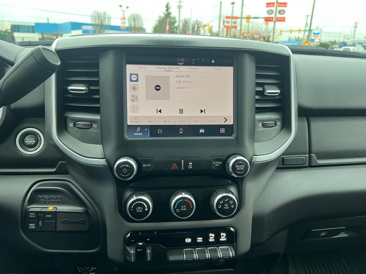 2023 RAM 3500 Big Horn 4x4 Crew Cab 8' Box Photo30