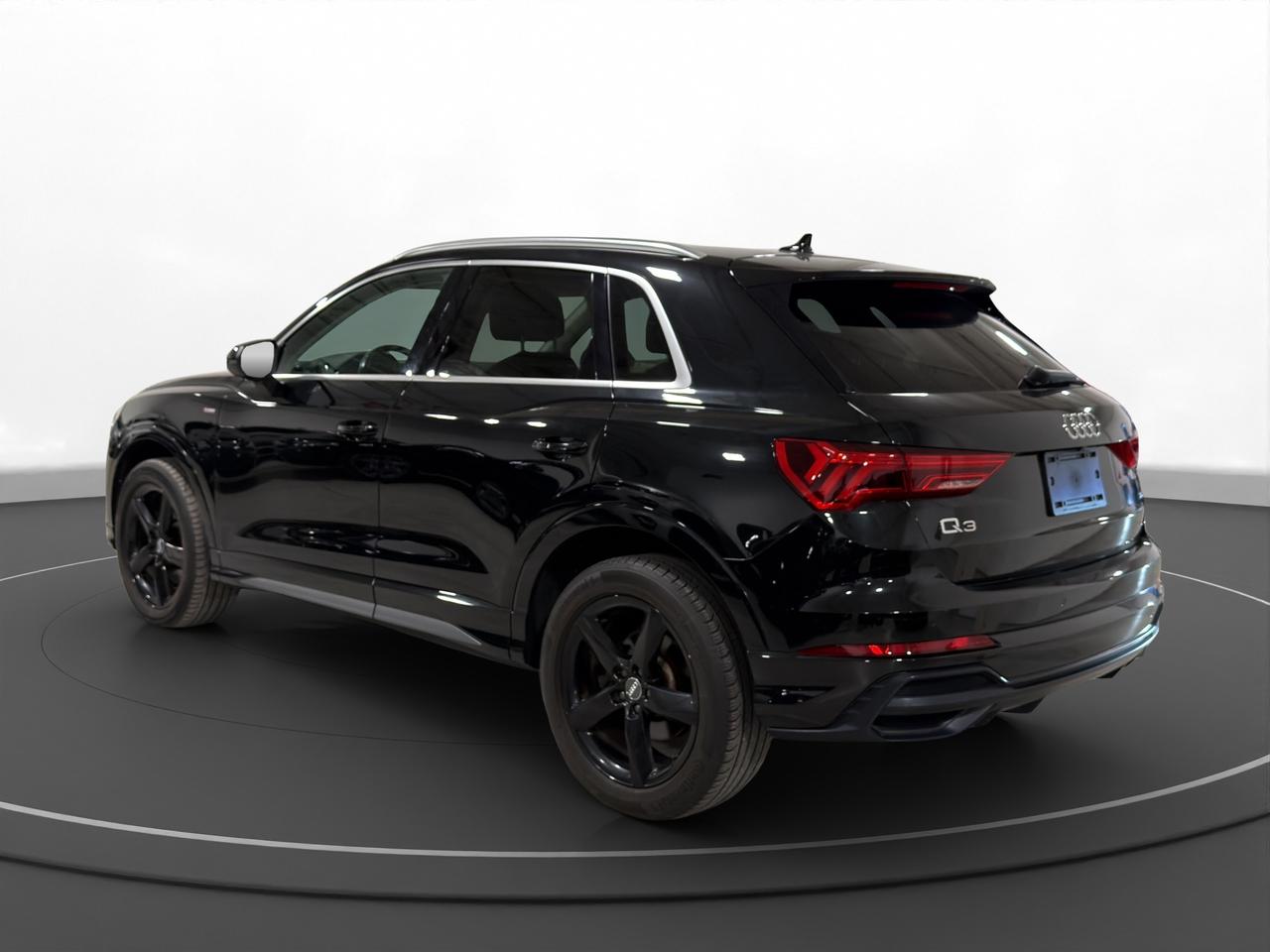 2020 Audi Q3 Progressiv 45 TFSI quattro Photo