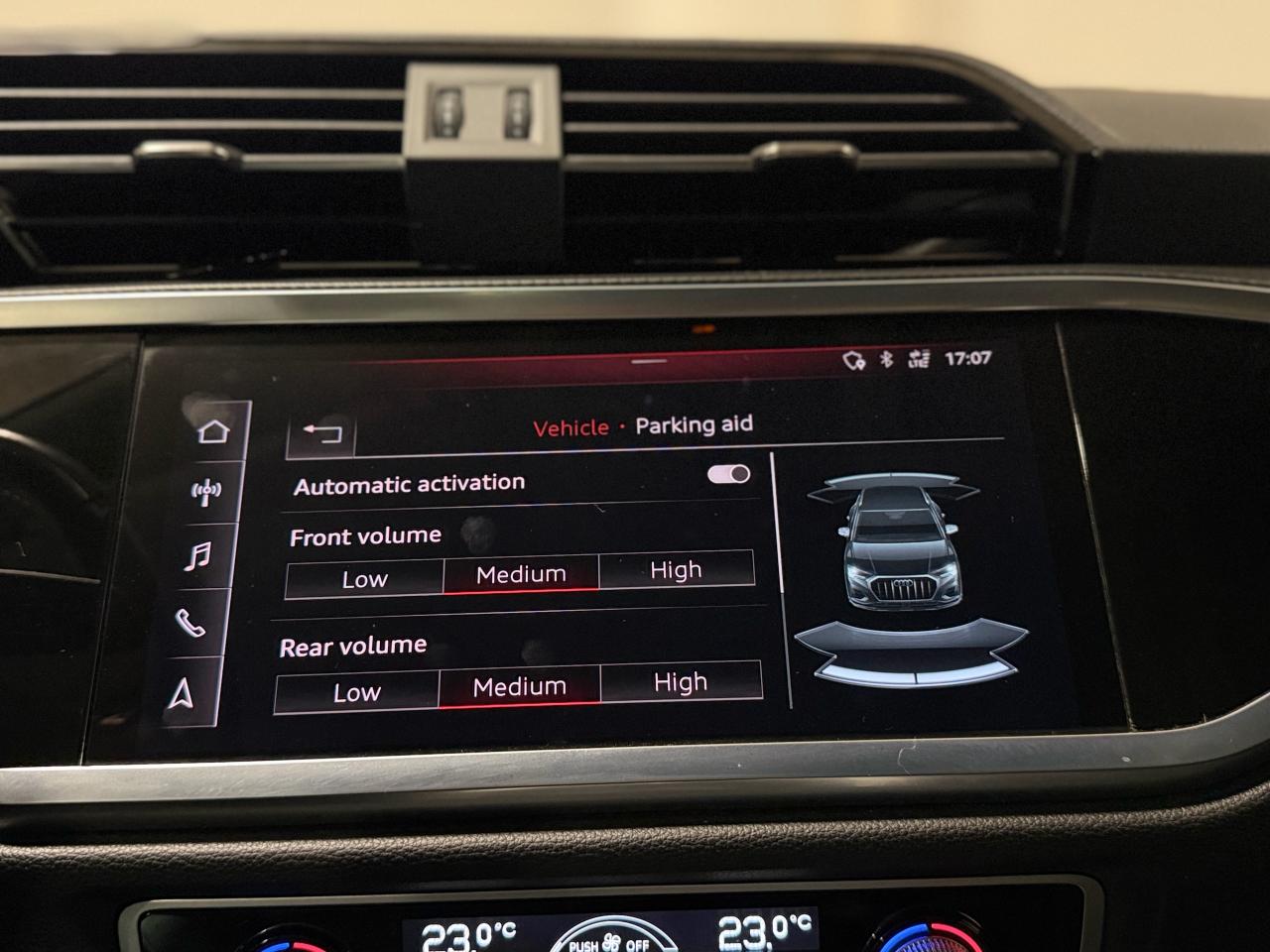 2020 Audi Q3 Progressiv 45 TFSI quattro Photo