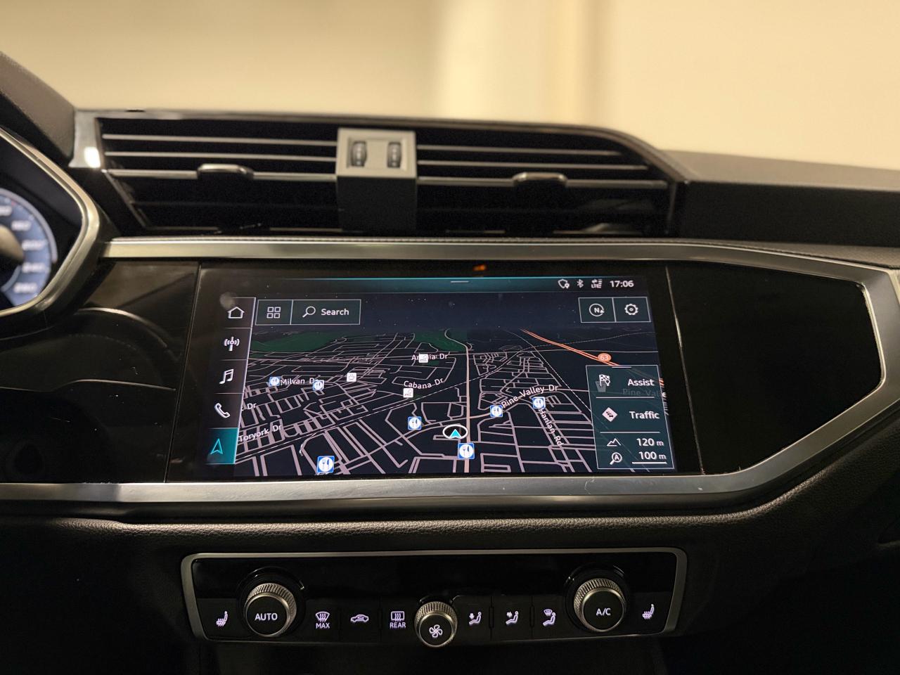 2020 Audi Q3 Progressiv 45 TFSI quattro Photo