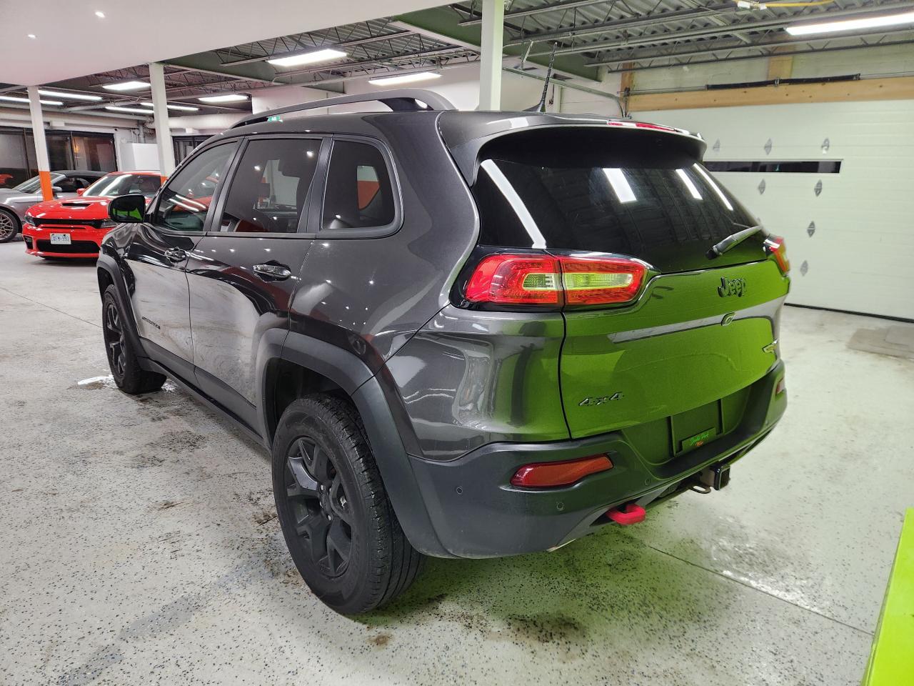 2016 Jeep Cherokee Trailhawk SAFTY PKG LTHR P-ROOF COOL SEATS LOADED Photo