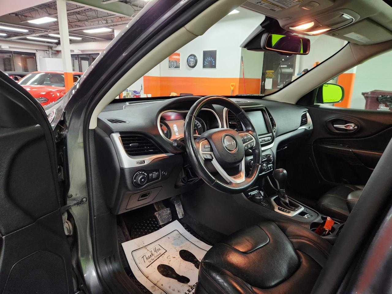 2016 Jeep Cherokee Trailhawk SAFTY PKG LTHR P-ROOF COOL SEATS LOADED Photo