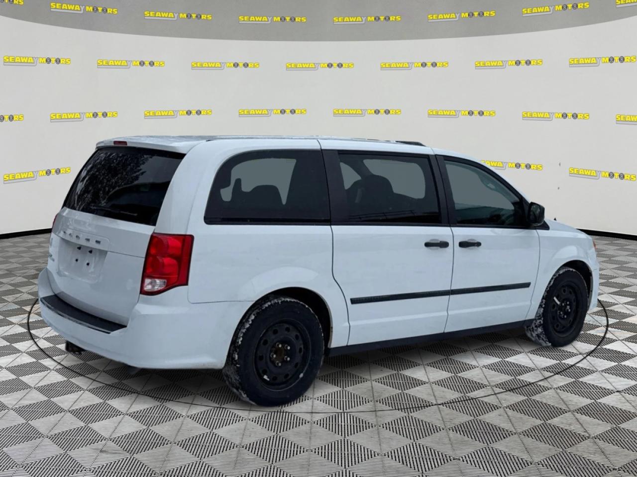 2016 Dodge Grand Caravan delivery van - Photo #3